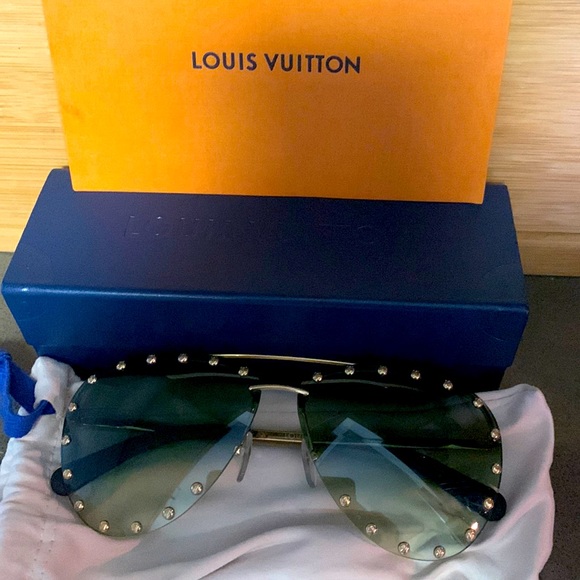 Louis Vuitton The Party Sunglasses In Dore